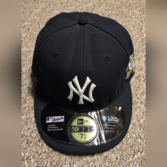 New Era Navy Blue NY Yankees Cap - Picture 1 of 7